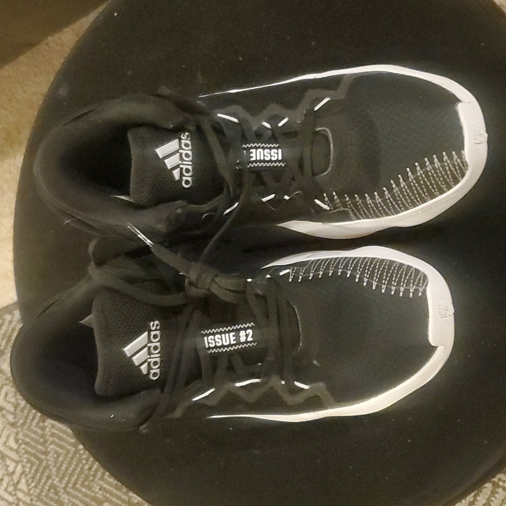 Adidas D.O.N. Issue 2 Basketball Size 8.5 men